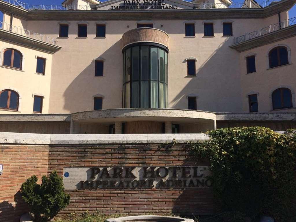 Park Hotel Imperatore Adriano Tivoli Buitenkant foto
